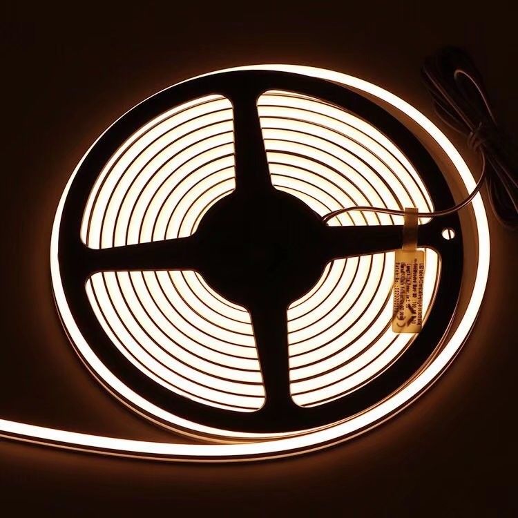 2700K Silikon Ayarlanabilir Anti Beat Ev Dekorasyonu İçin LED Şerit Işıklar Neon